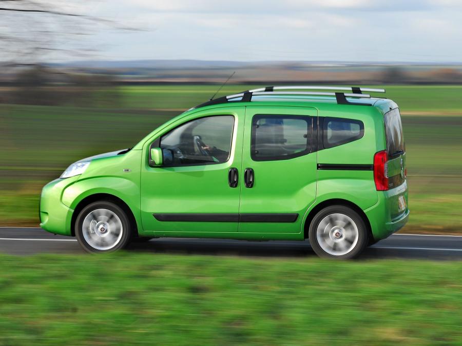  Fiat Qubo 2009 года  (UK) (фото 13 из 16)